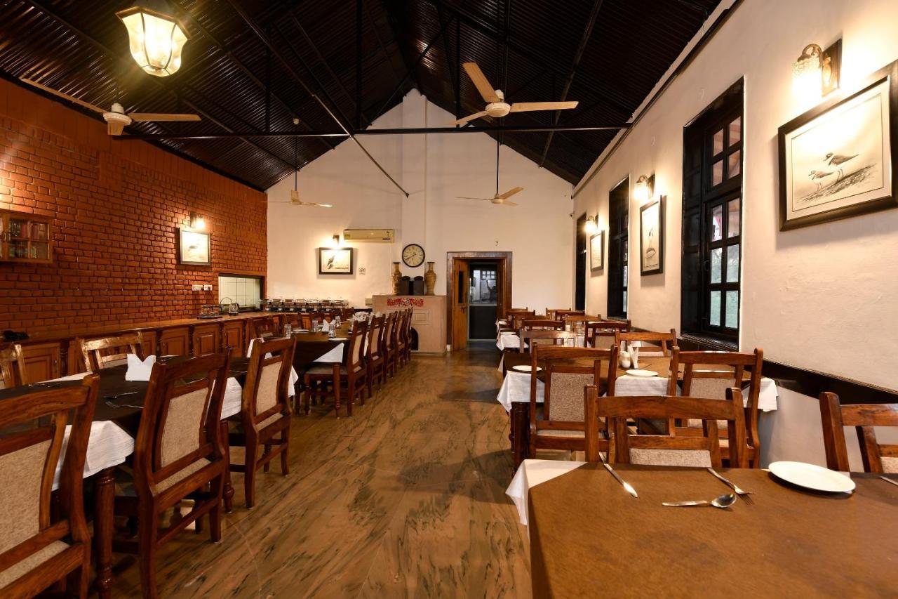 Hotel Sunbird Bharatpur Bagian luar foto